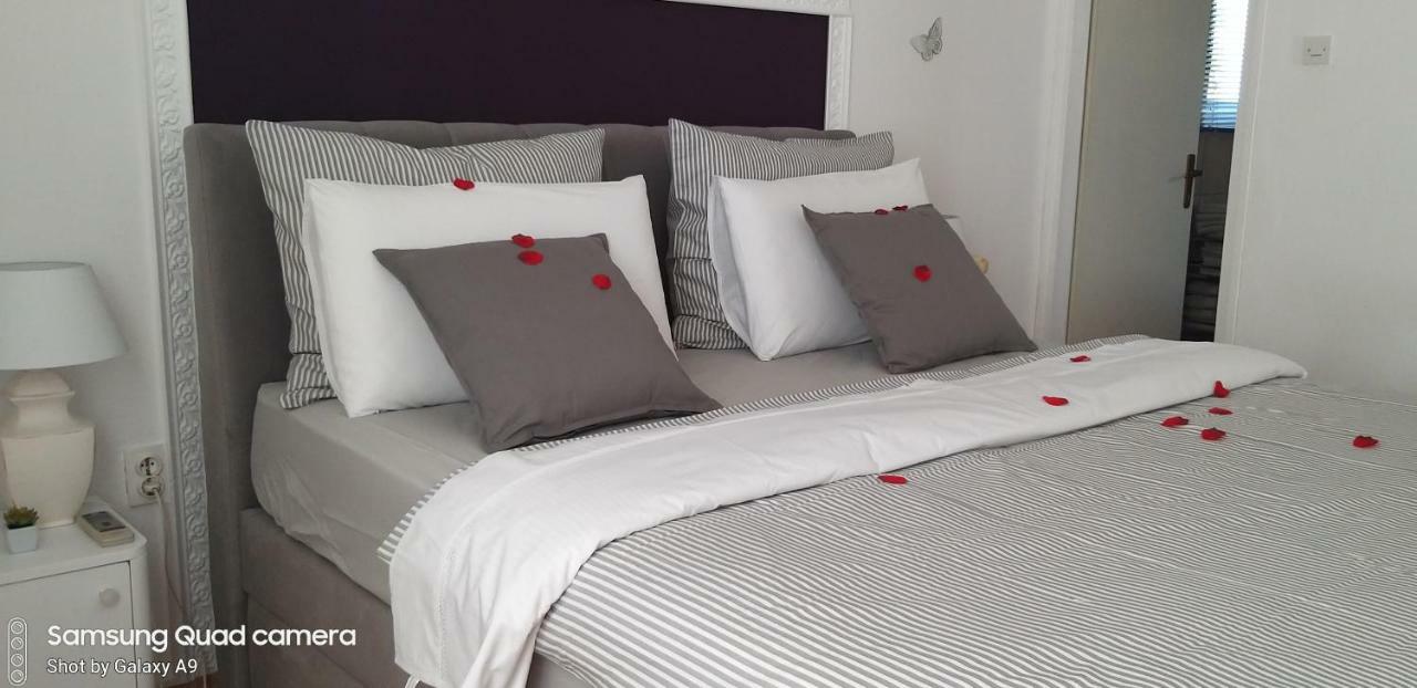 Apartman Felice Starigrad Exterior photo
